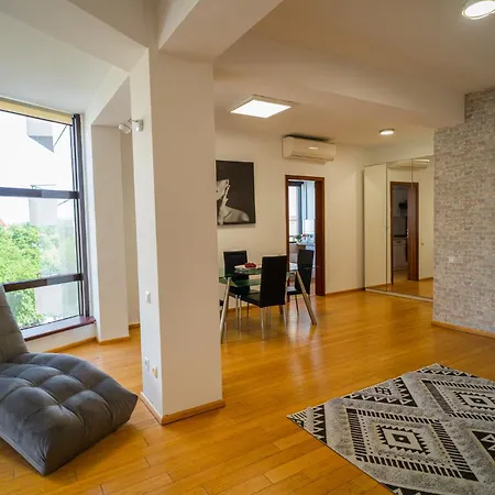 Amazing View Residences - Penthouse & Apartment *